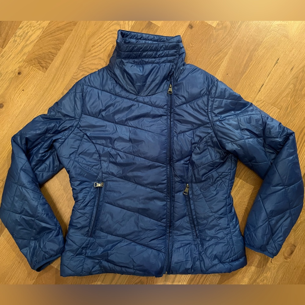 Asymmetrical women’s coat